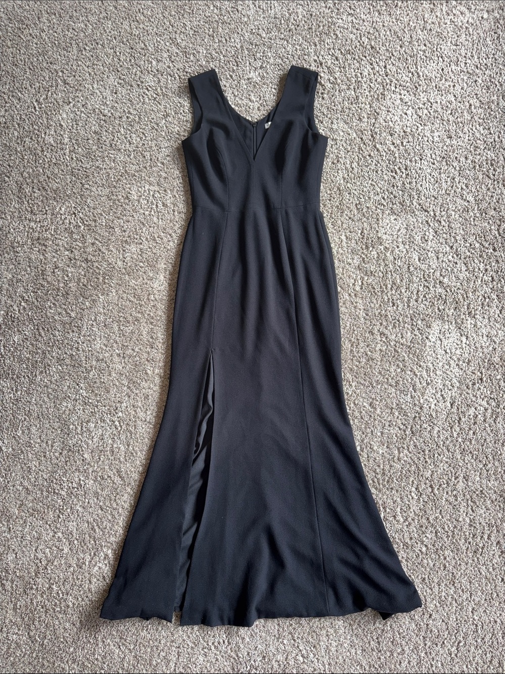 Dress the Population black Sandra plunge crepe trumpet gown size medium